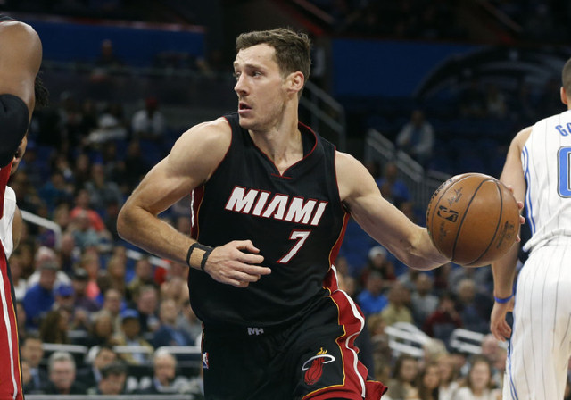 将球从身体 将球从身体